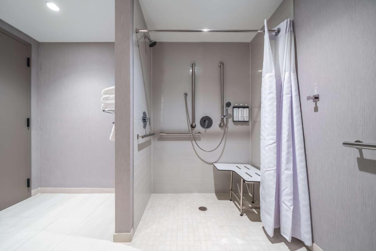 Hyatt Place Gainesville Downtown Extérieur photo